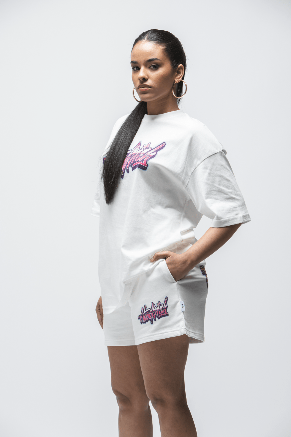 SHORT HOODRICH ERUPT _ STANDARD SWEATSHORT MUJER a $26.990